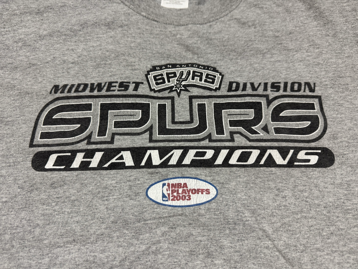 San Antonio Spurs 2003 Division Champions Shirt Size Medium