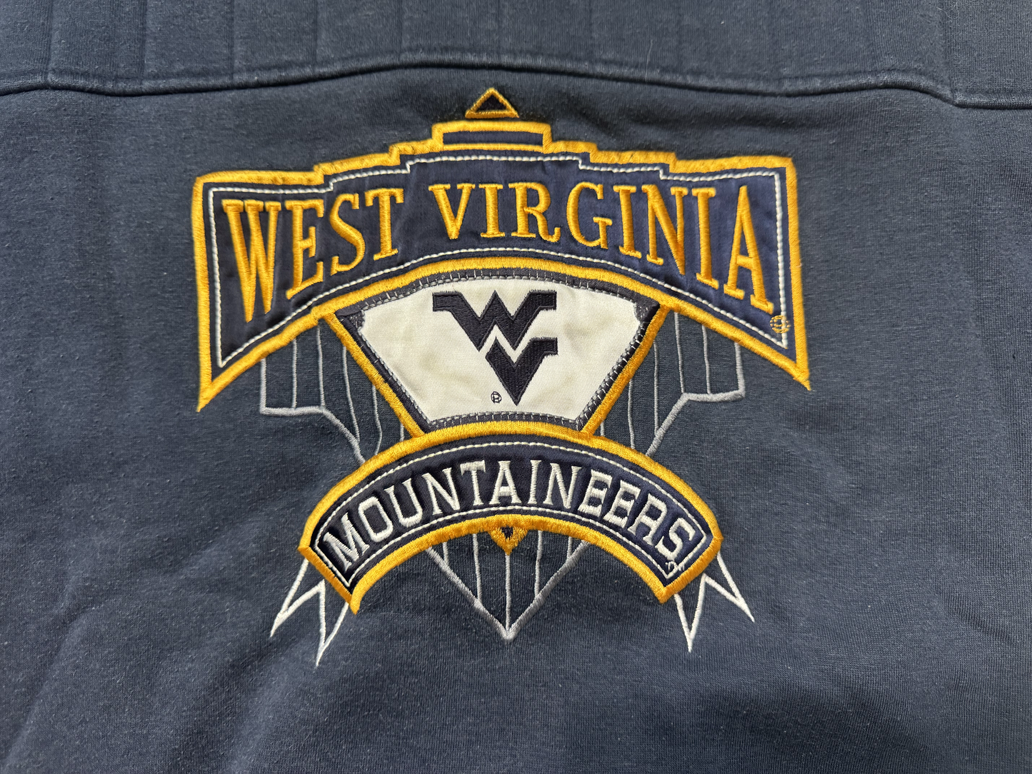 West Virginia Mountaineers 1990s Sweatshirt Size Medium
